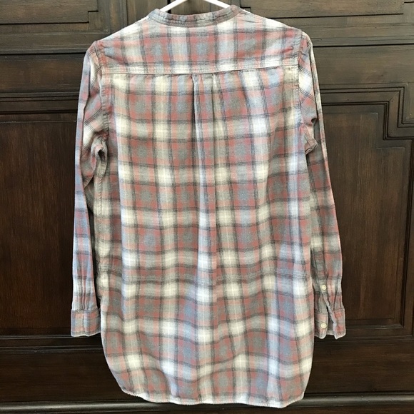 Gap Muted Plaid Long Sleeve Hi-Lo Shirt - Picture 3 of 5